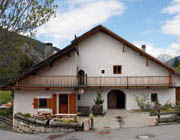 Front view of La Maison Clar&eacute;e